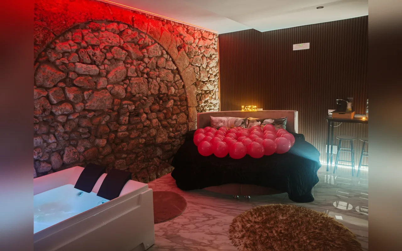 Camera con bagno privato — Suite San Giovanni, Gela (Sicilia) (foto 13)