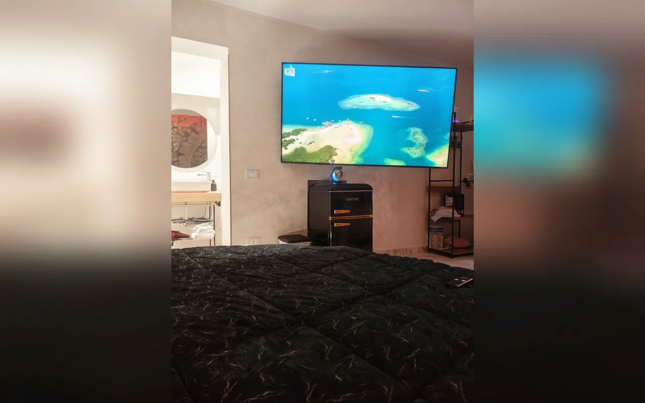 Camera con bagno privato — Suite San Giovanni, Gela (Sicilia) (foto 17)