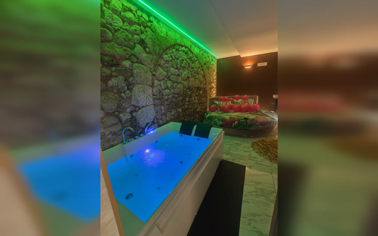 Camera con bagno privato — Suite San Giovanni, Gela (Sicilia) (foto 23)