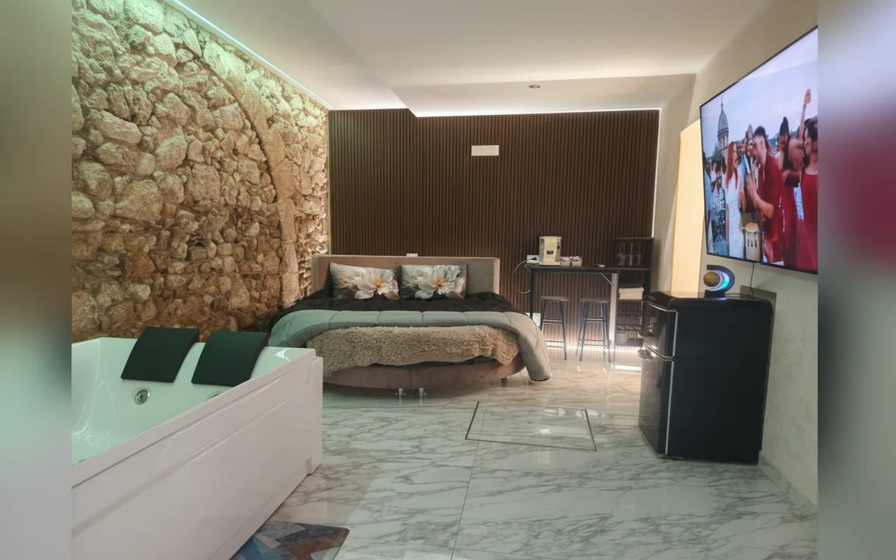 Camera con bagno privato — Suite San Giovanni, Gela (Sicilia) (foto 29)