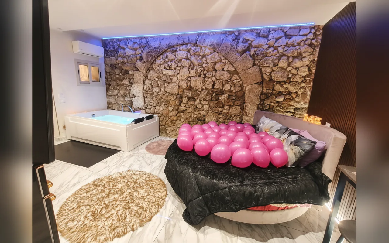 Camera con bagno privato — Suite San Giovanni, Gela (Sicilia) (foto 5)